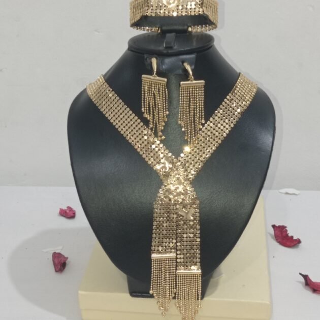 🌟🌟طقم 3 بياس كروازي موتيف فراشة🦋🦋🦋