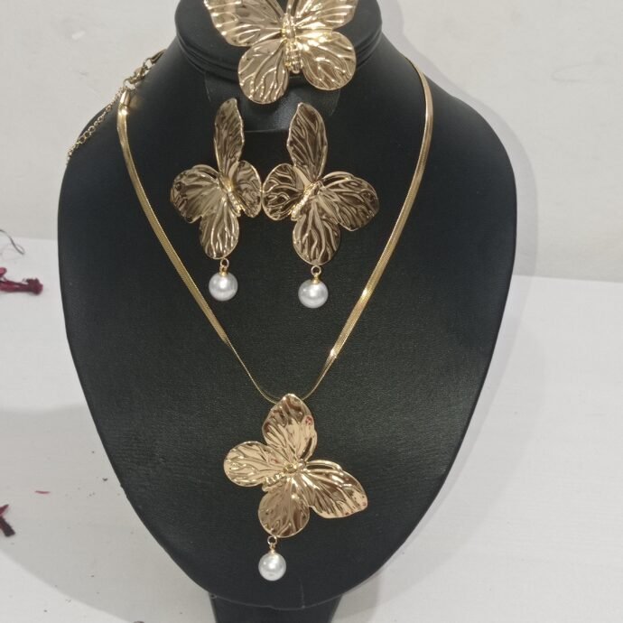 ⁦✨✨بارور فراشة🦋 اللولو 4 بيايس🦋⁩ - الصورة ⁦2⁩